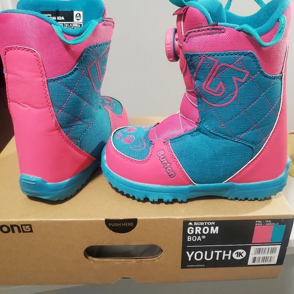 Too small - Picture 2 of 5